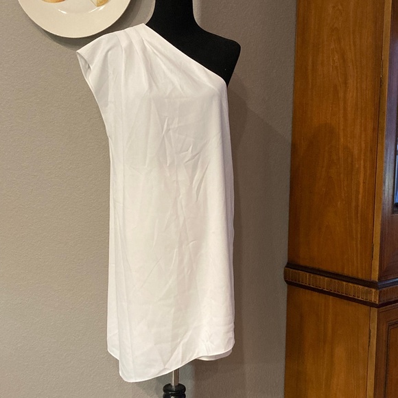 Alice + Olivia NWT Off White Off Shoulder Dress Size 12 - Picture 1 of 5